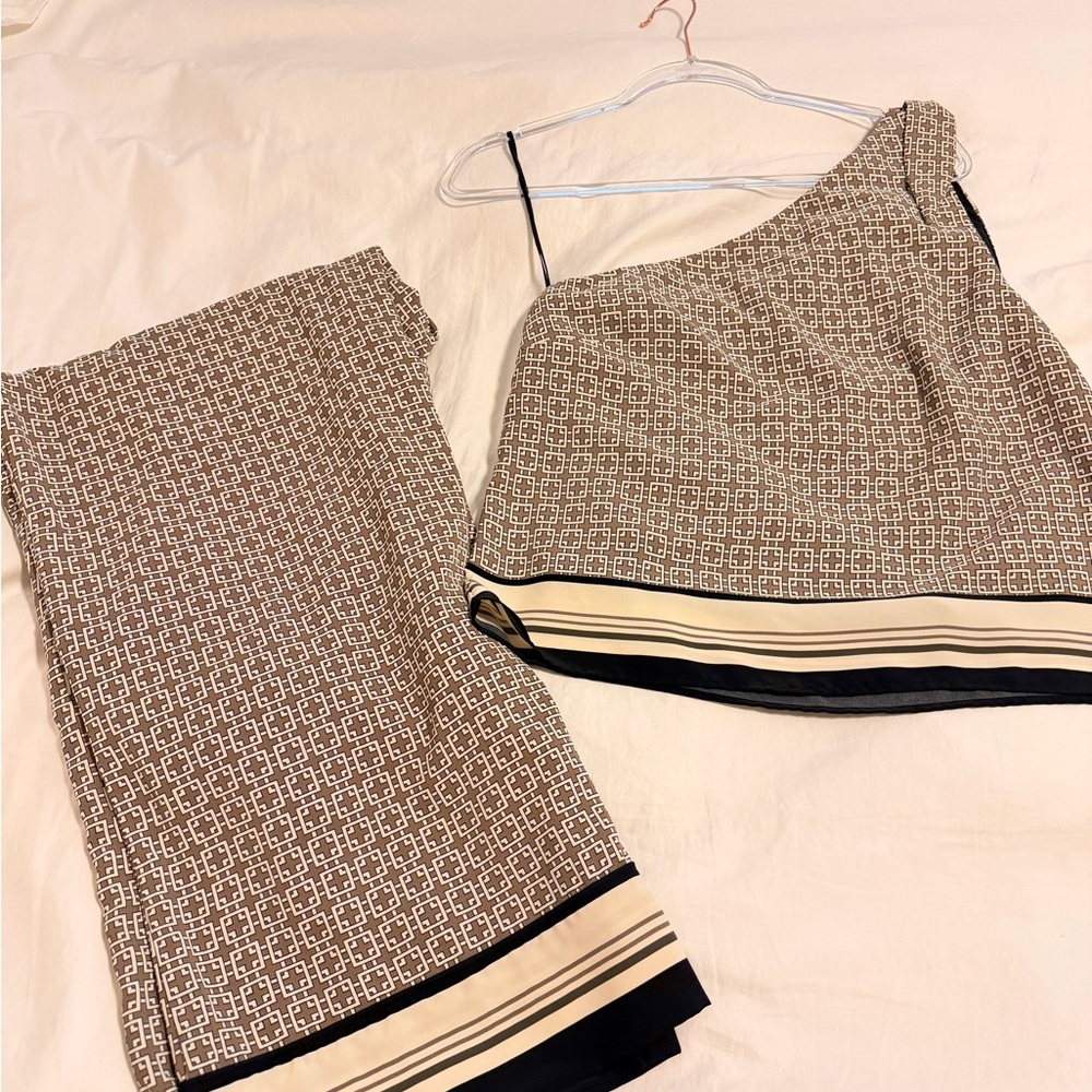 Abercrombie & Fitch Brown Geometric One-Shoulder Set